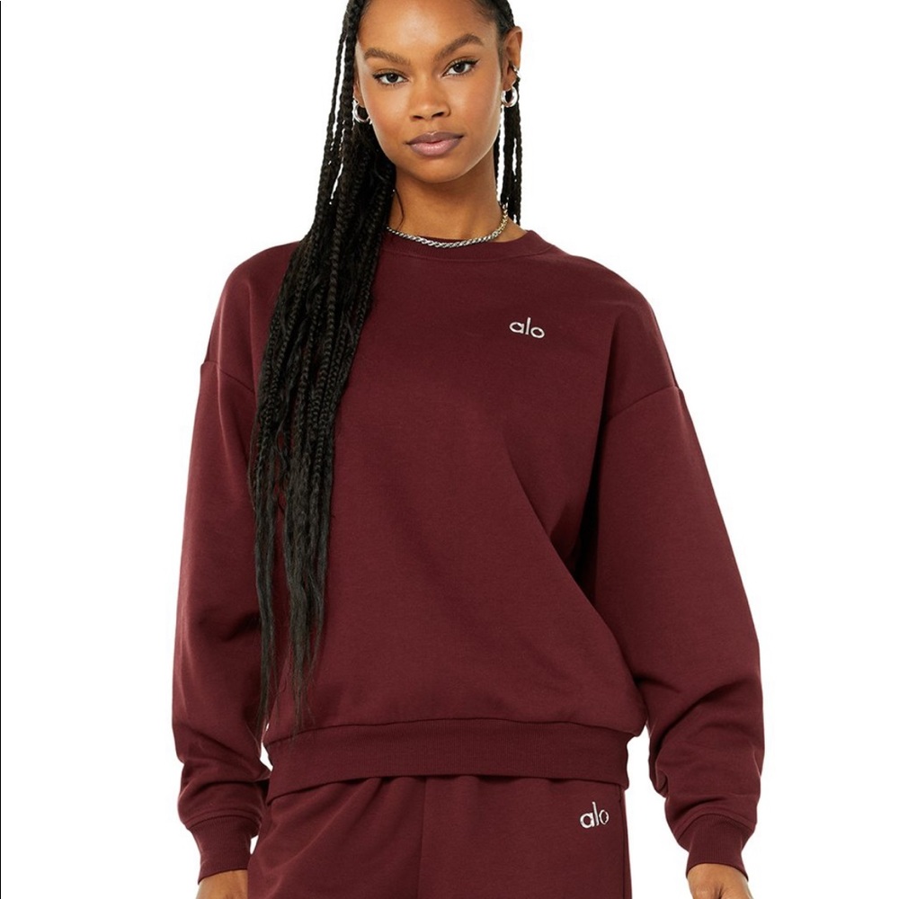 Alo Accolade crew neck pullover cranberry